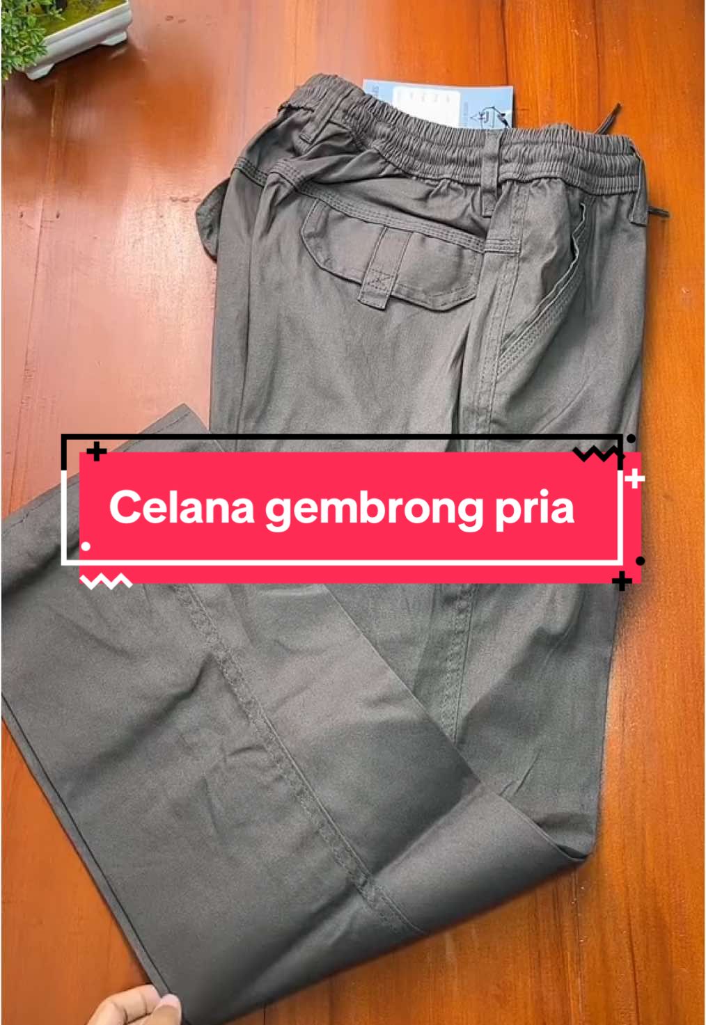 Yang trauma beli celana panjang dipnline kalian bisa cobain pakek celana panjang pinggang karet ini sih tebal bahannya premiuman malahan gercepin chek kranjang kuning sekarang #celanachinos #celanapinggangkaret #celanapanjang #celanapria #celanapremiuman 