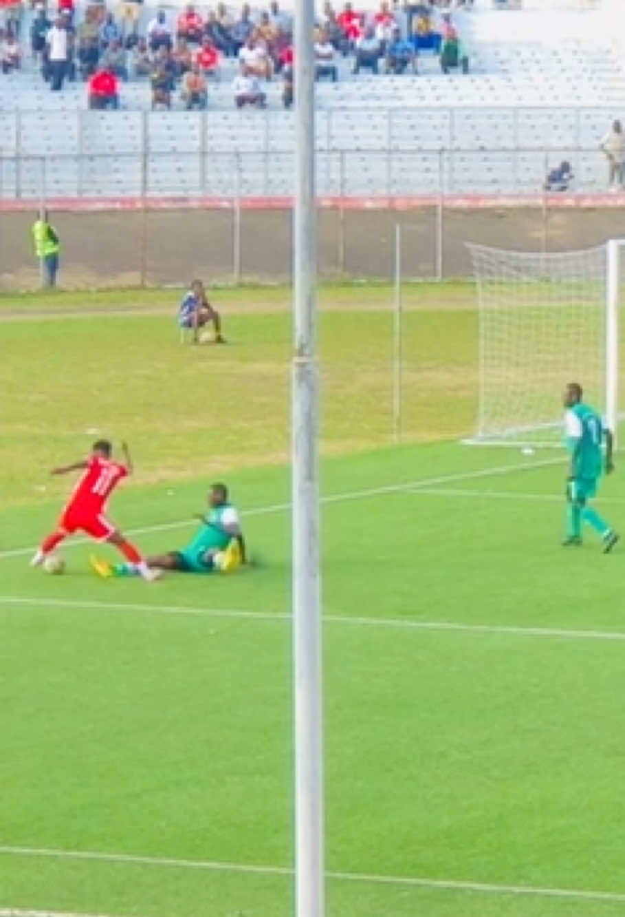 @chikuh 7❤️ #creatorsearchinsights #malawitiktok🇲🇼 #malawiantiktok🇲🇼 #football #dribble @FCB Nyasa Big Bullets 