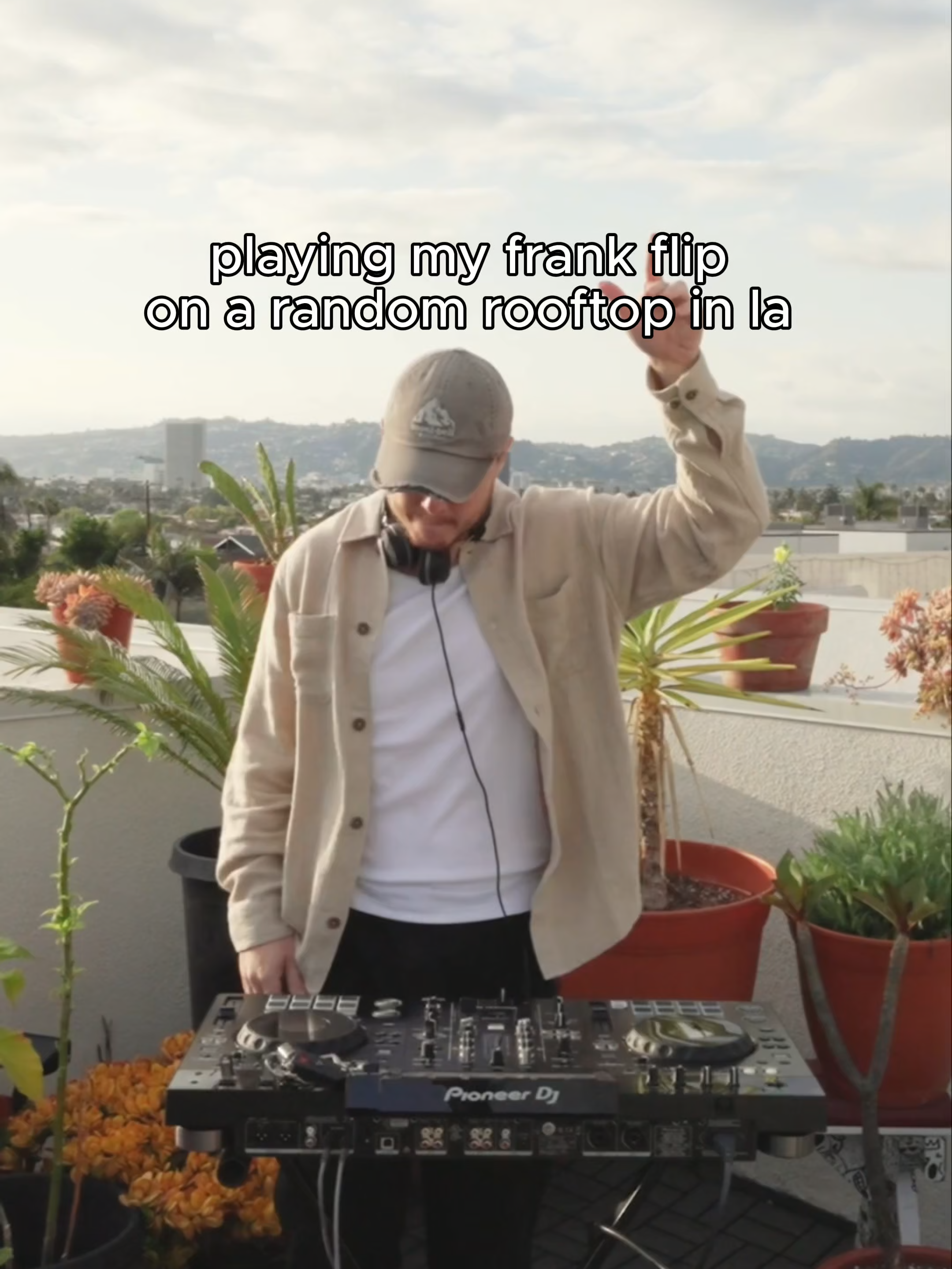 🌄🌿 #chillhouse #rooftop #producer  #ravetok #dj #producer #liveset #livemusic #electronicmusic