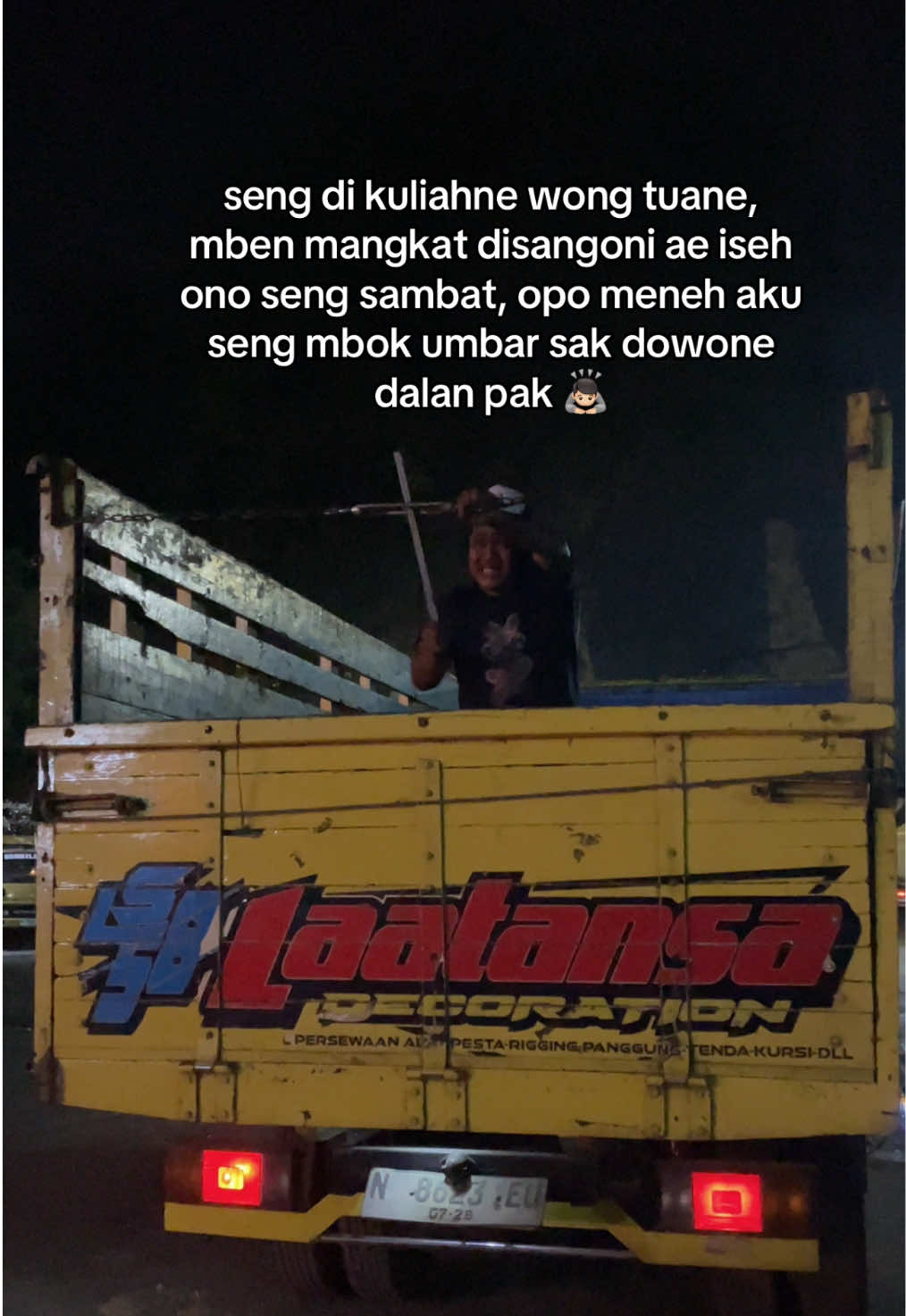 meh sambat tapi isen ambek cacak*ku sopir tebuan ceest🙇🏻 #kulipabrik #pabrikgula #sidoarjotiktok #truck #drivermuda #pyf 