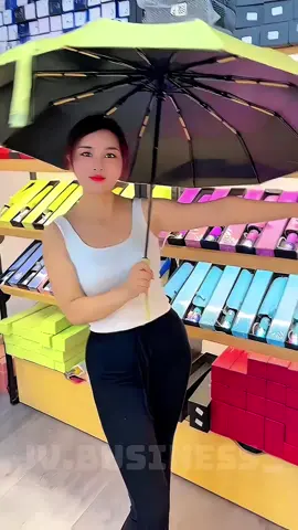 Guarda Chuva Automático | 🛒 Gostou!? Então clica no link da loja oficial do tiktok que aparece nesse vídeo. Boas compras! 🛒 #chuva #riograndedosul #tiktokshop 
