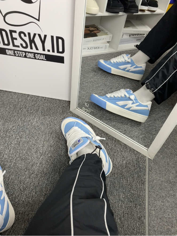 Fomo blue🥰 #sepatu #sepatugemuk #sepatugendut #fomofootwear #brandlokal 