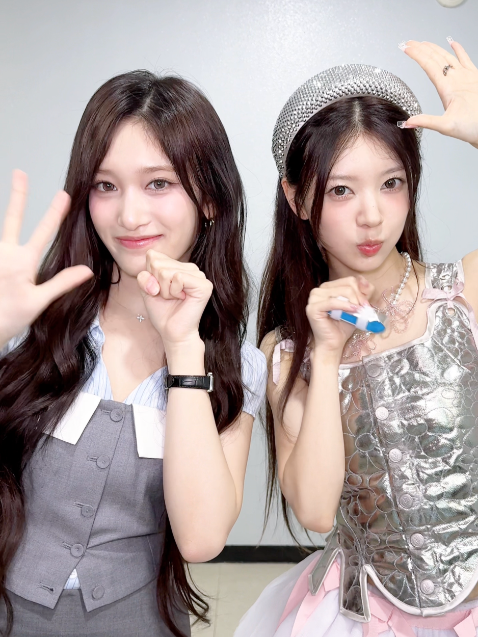 #아이브 에서 #빌려온고양이 #이서 선배님🌸 @ive.official   #IVE #アイヴ #LEESEO #イソ #ILLIT_bomb #Billyeoon_Goyangi #Do_the_Dance #MOKA #모카 #ILLIT #아일릿