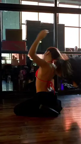 dc @cotiicondori @Valen🌙 Los amo no se supera esta coreo 