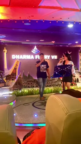 Pecah! Skill sopir lintas Jawa Kalimantan karaoke di atas rata-rata. Keren banget. Dharma Ferry 7  #PecahSkillSopir #SopirLintasJawaKalimantan #KaraokeDiatasRataRata #DharmaFerry7 #KapalFerryKeren #PerjalananLautMenakjubkan #SopirProfesional #kapaldharmaferry7 @PT DHARMA LAUTAN UTAMA 