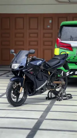 🛑 READY 🛑 - Type kawasaki ninja RR old - Tahun 2009 - Warna Blue Navy - Plat BM  - Pajak off  - Kondisi siap pakai  - Mesin fres  Untuk info detail 👇 Cp / Wa : 085186666615 lokasi pekanbaru , Luar kota bantu kirim  