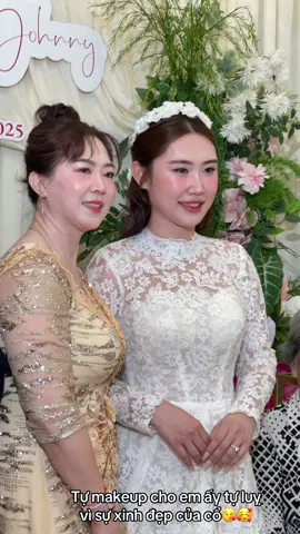 Nền căng bóng thấy mê, bling bling 😘🥰#viral #makeupditinh #hiwonmakeup #makeuptiec_sựkiện_côdau💄💄 #fyp #xuhuong #MakeupSàiGòn #Makeupdep 