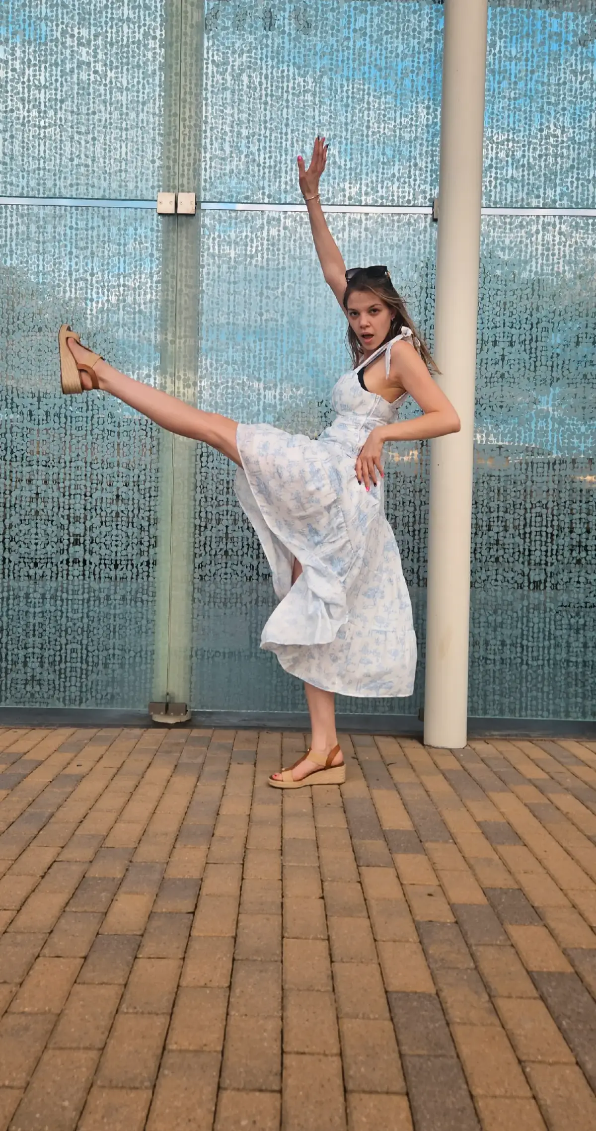 had to post these to!😊 #model #modeling #dress ##beyourself #modelpose #alterdstate 
