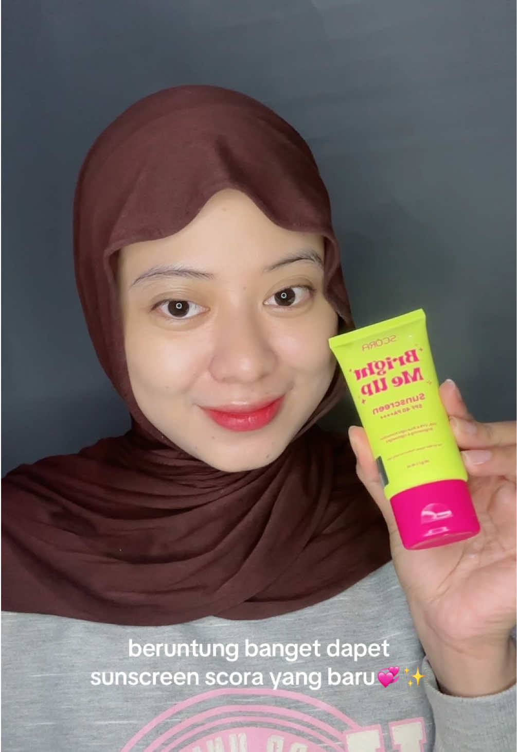 Tetep bagus dan bikin glowing✨⭐️  #wibgajian #cuantanpabatas #fypシ゚ #promogajian #affiliate #jelajahgajian #gebyarbelanjajuni #affiliatelinktiktok #paydaysale #affiliatelink #scora #sunscreennyagenz #glowingbarengscora #affiliatescora 