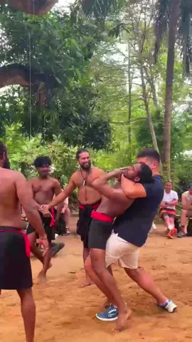 සුද්දා දාපු ගැටේ #foryou #foryoupage #viral #viralvideo #fypシ #fyp #trend #ipanallafolkculturecentre #visitsrilanka🇱🇰🐘🌎🍂 #srilankatourism #visithabarana #martialarts 