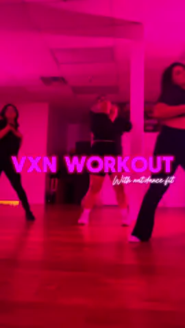 Warning:⚠️  This workout comes with a confidence boost.👯‍♀️ Join us! Tues & Thurs 5-6am and Saturday 8:30-9:30am Method: @vixenworkout @vxncertified  #vxn #vxnworkout #vxncertified #laredotx #vxnarmy #vxnarmylaredo #laredo #laredotexas #natdancefit