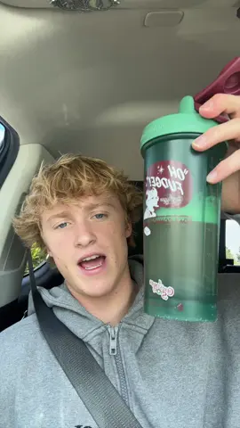 Super human pump taste test 8/10 #GymTok #fyp #gym #trending #tastetest #tiktokshop #gymmotivation #preworkout #pump #bradbrah 