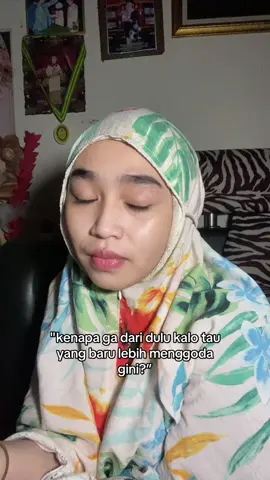 maksudnya ni moist versi baruuu kok bisa ga dari dulu munculnya? bener2 ngademin cepet bgt nyerepnya luvv