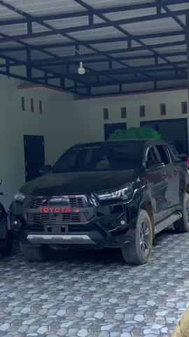 Ngetes mobil boss parkir dirumah spa tau nanti bisa beli(amin)#petaniindonesia🇮🇩🇮🇩🇮🇩🌿🌿 #sawitontiktok 