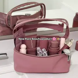 The brand has expanded its “Find Comfort” line with a new pouch designed for mini versions of its products. The bag is already available on the brand’s official website! #selenagomez #selena #gomez #isaidiloveyoufirst #selenator #selenatiktok #selenagomezedit #selenaedit #selenagomeztok #edit #fyp #bennyblanco #rarebeauty #rare #viral #goviral #foryoupage #fypシ #benny #belena #selenators #selenafanclub #bennyandselena #selenafan 