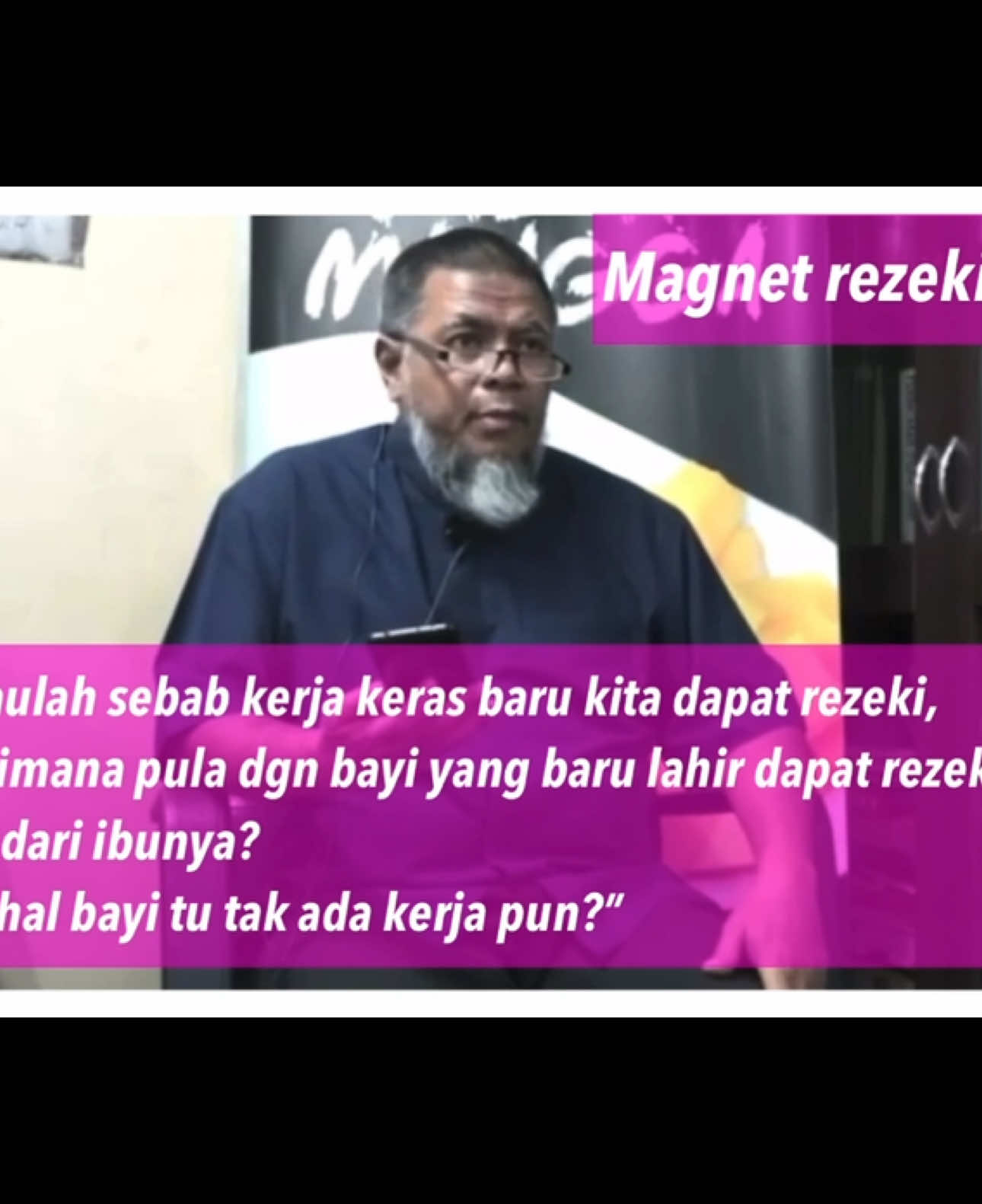 🌿 Surah At-Talaq, Ayat 2–3: وَمَن يَتَّقِ ٱللَّهَ يَجْعَل لَّهُۥ مَخْرَجًۭا (2) وَيَرْزُقْهُ مِنْ حَيْثُ لَا يَحْتَسِبُ ۚ وَمَن يَتَوَكَّلْ عَلَى ٱللَّهِ فَهُوَ حَسْبُهُۥ ۚ إِنَّ ٱللَّهَ بَـٰلِغُ أَمْرِهِۦ ۚ قَدْ جَعَلَ ٱللَّهُ لِكُلِّ شَىْءٍۢ قَدْرًۭا ⸻ 🌟 Maksudnya: “Dan sesiapa yang bertakwa kepada Allah, nescaya Allah akan mengadakan baginya jalan keluar. Dan memberinya rezeki dari arah yang tidak disangka-sangka. Dan sesiapa yang bertawakal kepada Allah, maka cukuplah Allah baginya. Sesungguhnya Allah mencapai segala kehendak-Nya. Sesungguhnya Allah telah mengadakan ketentuan bagi tiap-tiap sesuatu.” — Surah At-Talaq: 2–3 #shareshareshare❤️ #takperluizin #dakwah #fahamquran #magnetrezeki #kenefahamquran #bukanhafalayatmurahrezeki 