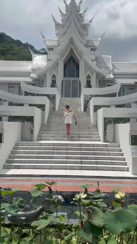 It’s a Thailand Summer 🌺🇹🇭🪬 @InterContinental Phuket Resort  Wearing our white fringe dress 🤍 #thailand #phucket #ootdfashion #vacation #asia #thailandtravel #travelbucketlistideas #travelblogger #traveloutfit #asiatrip #boutique #shoponline #whitedress #summerdress #viral #beachdress #viralreels #fyp #texasboutique #grwm #karolg #fashionreels #trends #travelstyle