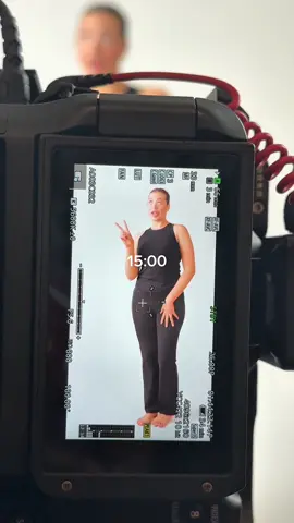 Come fly to work with me! ✈️📸 #model #geelongmodel #melbournemodel #booktalented #dayinalife #Vlog #timestamps @Boody @brooklynmgmt @bodsmgmt  