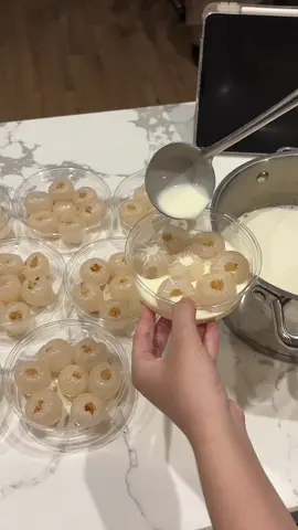 Khúc bạch Vải hot hit đâyyy  #hanoi #onlinebakery #fyp #viral #cake #foryou 