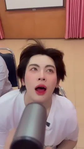 พี่นัท Update ค้าบบ โดนน้องๆดูดพลังไปจนพี่เฟิร์สหมดแรงเยย  #Firstone #เฟิร์สวัน #Domunditv 