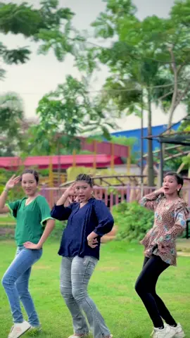 Group Viral Dance❤️‍🔥#aroshi_aru #sohel_shuvo @Aru MakeOver & Beauty Salon 