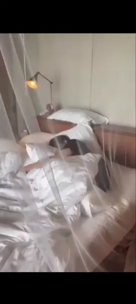 gosh! I'm blushing🥰 this is the cutest wake up alarm that I saw and witness in ma entire life🤭 I can't take it, I'm 🫠🫠 Nunew twitter post❤️ #ZeeNuNew #Zeepruk #NuNew  #Zonzon #Zunshine ##NanaNu #ctto 