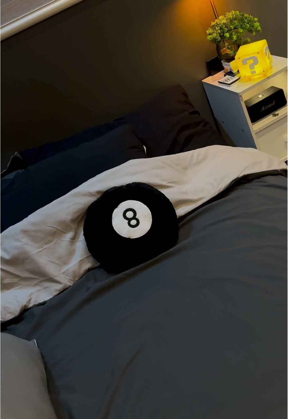 Deym angas #coolpillow #black8ball 