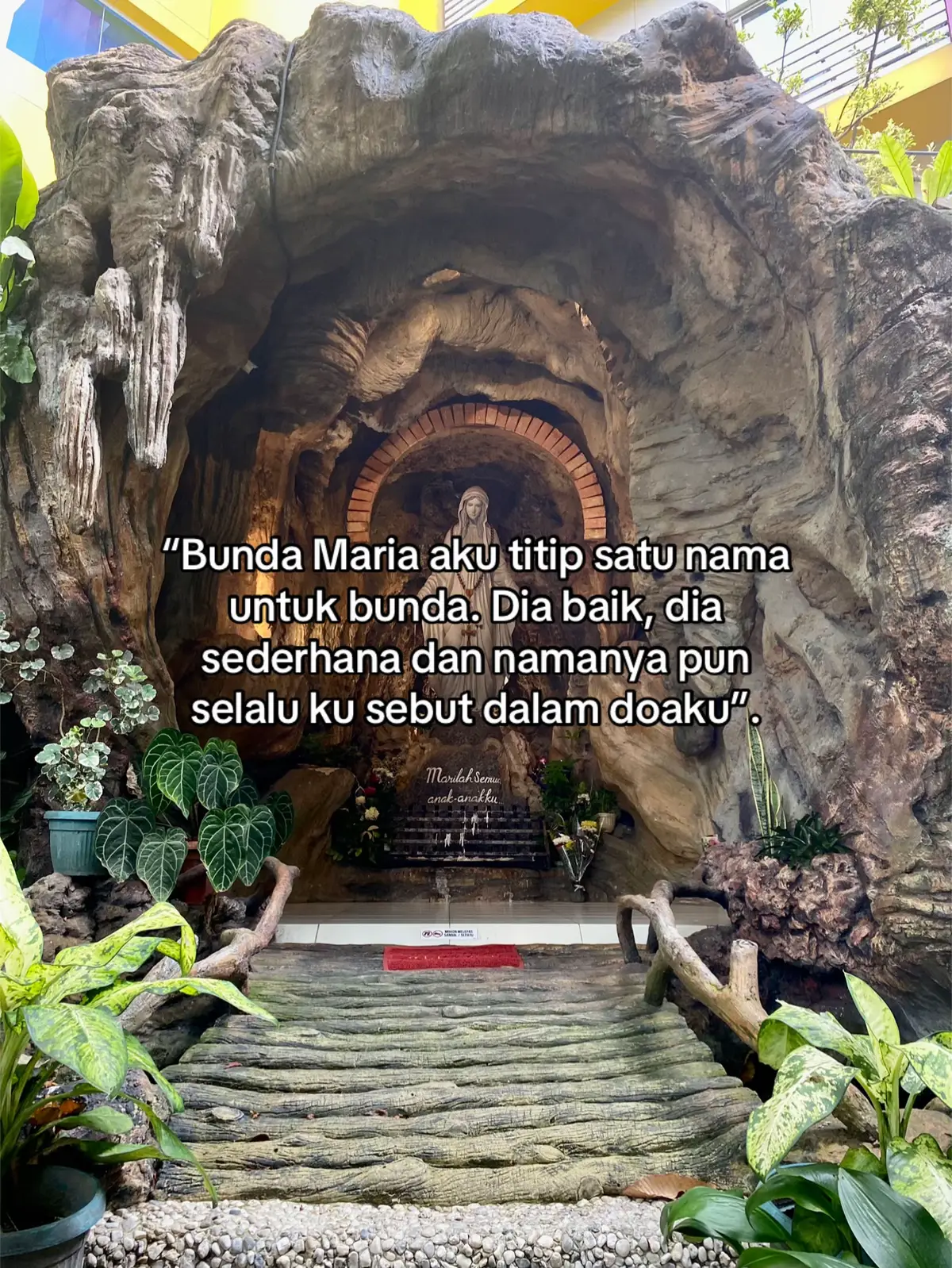 #bundapenolongabadi #bundamariadoakanlahkami #firmantuhan #katakatakristen #prayer #ayatalkitab #chatolic #masukberanda #doa #novena #novena3salammaria #novenaregion #gakpernahgagal #bundamaria #yesus 