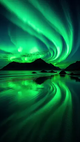 Northern lights   •  •  All rights reserved. 2025  Yelyzaveta Dmitriieva  •  •  •  #northernlight #auroraborealis #norway 