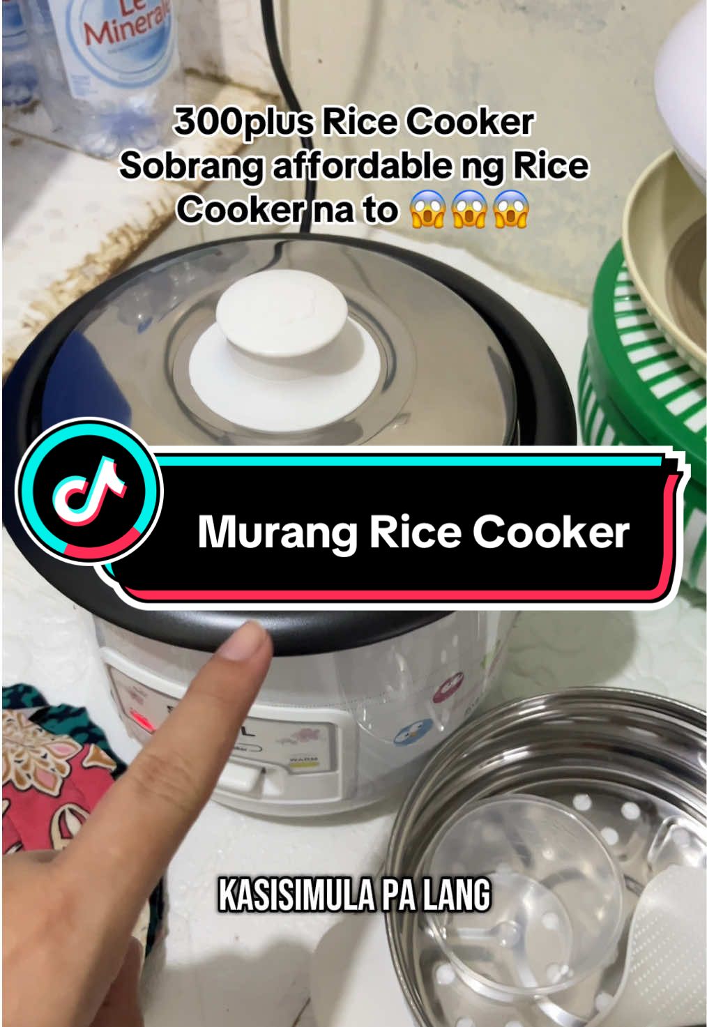 Hangga't mababa pa presyo ng rice cooker sa Yellow Basket magpakasiguro kana. Mabilis maubos ang stocks.  #ricecooker #trendingricecooker #affordablericecooker #miniricecooker 