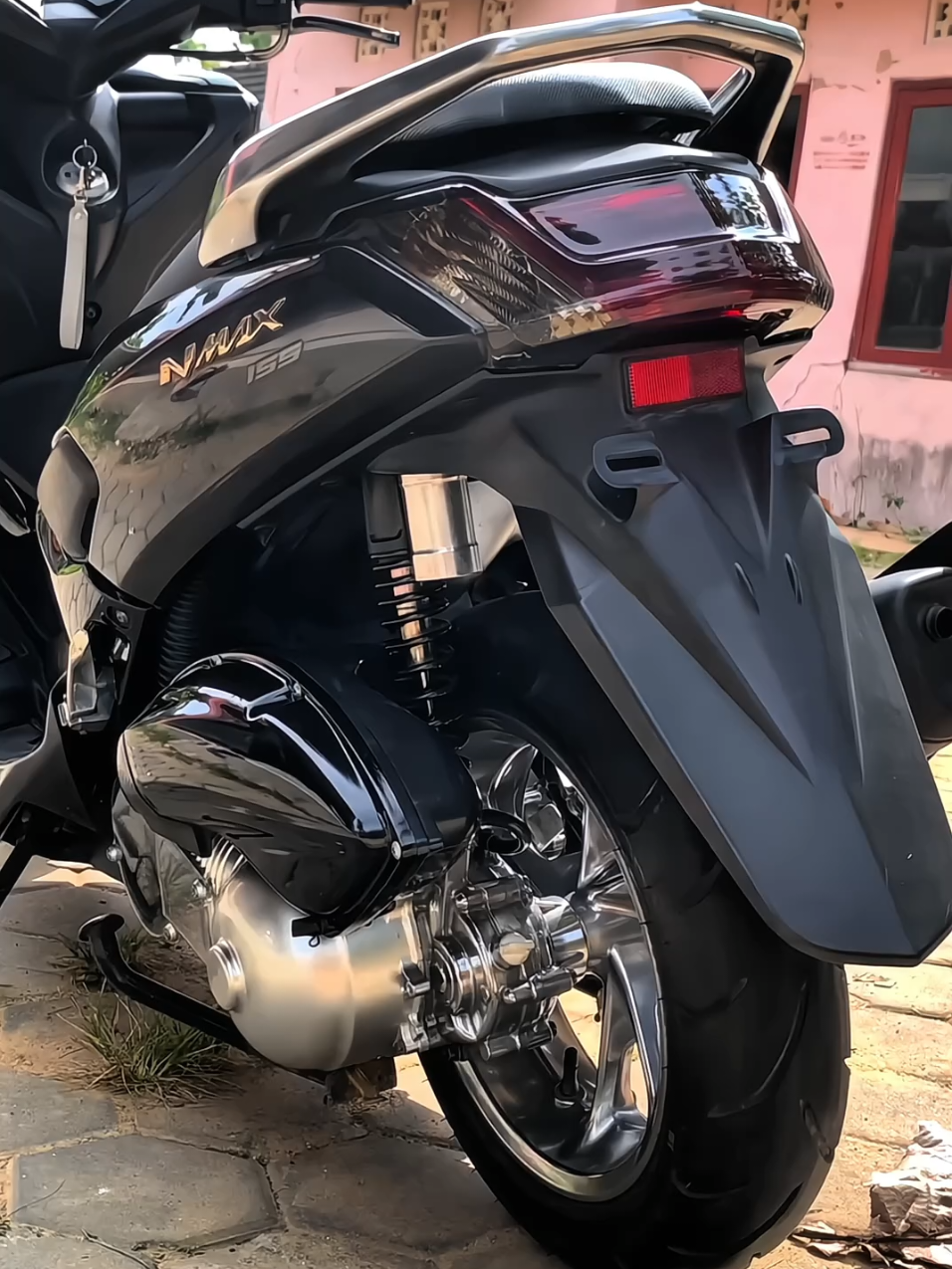 pesona motor standar😩 #nmaxmodifikasi #yamaha #nmax #fyppppppppppppppppppppppp #nmaxold #nmaxhitam #remover #poles #krengkes 