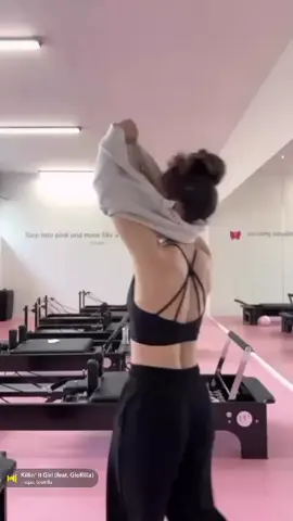 Pilates queen😍  #osdorp #pilates #amsterdam #ladiesonly #gym #Fitness #reformerpilates #reformerworkout #pilatesamsterdam #pilatesstudio #sportschool #fyp #fyyyyyyyyyyyyyyyy #viralvideos 