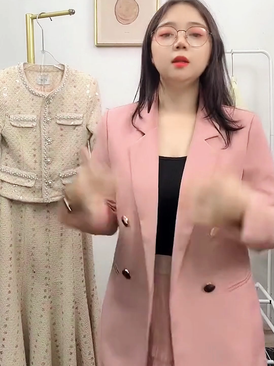 Biar simpel tapi tetap elegan. Persis kayak kamu 🤍 #murahbanget #OutfitOfTheDay #StyleAnakMuda #bajutrending #fashionmurah #ToxicTapiStylish #OOTDKekinian #StyleSimple #OOTD2025 #BajuMurah #FlashSale #BajuPromo #CepatSebelumHabis #OOTD #MinimalistLook #RekomendasiOOTD #BajuViral #BelanjaHemat #PromoBlazer
