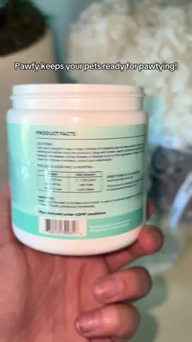 Is your dog's tummy rumbling, or are they having some digestive issues? Pawfy Probiotic Chews could be the answer! These chews are packed with live bacteria that work wonders for your dog's gut health. Probiotics aid in digestion, boost immunity, and contribute to your dog's overall well-being, leading to a shinier coat, more energy, and a happier pup. Give your furry friend the gift of a healthy gut with Pawfy Probiotic Chews!