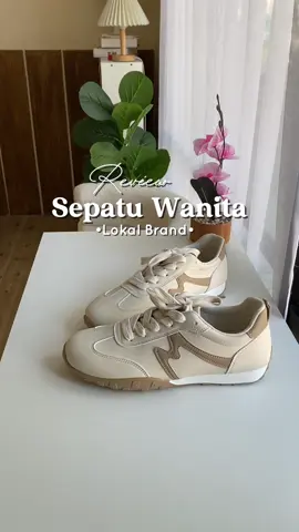 Sepatu wanita casual cakep! Buat ngantor, kerja atau kuliah ini oke oh ya buat olahraga jg bisa loh karena ini ringan banget🤎#Lifestyle #sneakers #sepatuwanita #OOTD #sepatu #sepatukerja #lokalbrand 