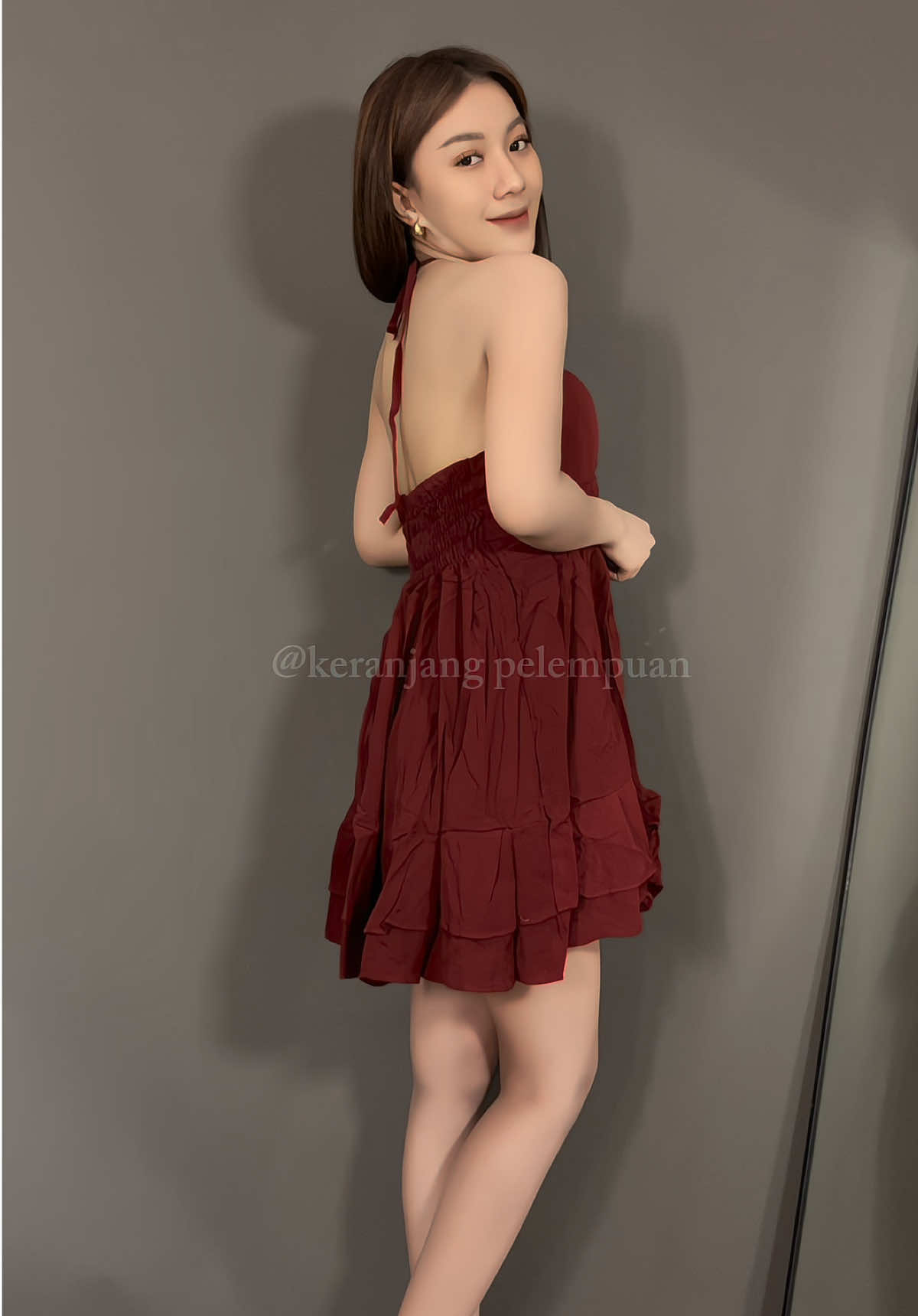 Persiapan istri nyambut malam jum’at #minidress #outfitrumahan #outfitcewek #outfitceweksimple 