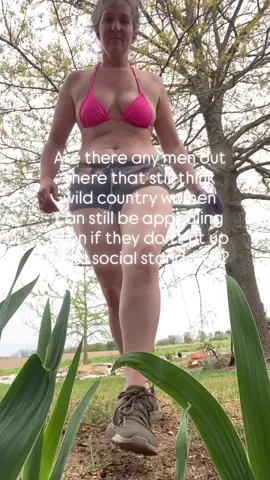 Wild feral country women… it’s really a thing. #selfconfidence #over40 #bodypositivity #realpeople #swimsuitcheck #confidence #farmgirl 
