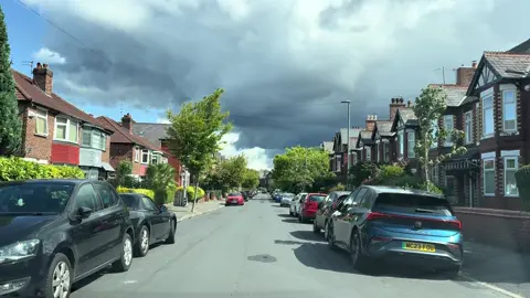 Lovely weather in Manchester England uk#england🇬🇧 #uk #sahiwal #pakistan @Engr. Khaliq Rehman @saifi 