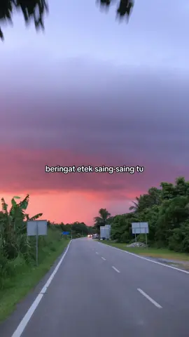 saing loni tokleh nok harap☺️ @𝘽𝙊𝙆𝘽𝙊𝙉𝙂恩も誕‼️ #fyp #foryou #foryoupage #fypkelantan #qouteskelate #vibeskelate 