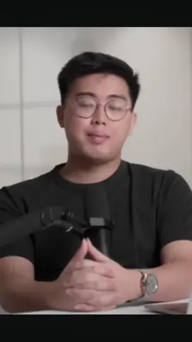 Rumah itu tempat pulang, bukan tempat pamer. Tapi banyak yang percaya rumah = investasi. Padahal cicilan KPR bisa jadi jebakan finansial paling awal. #timothyronald #akademycyrpto #investasi #rumah #keuangan #mindset #kpr #fyp #edukasikeuangan