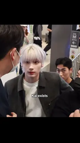 they were mesmerised 😭😭 he looks so angelic #txt #moa #hueningkai #idol #kpop 
