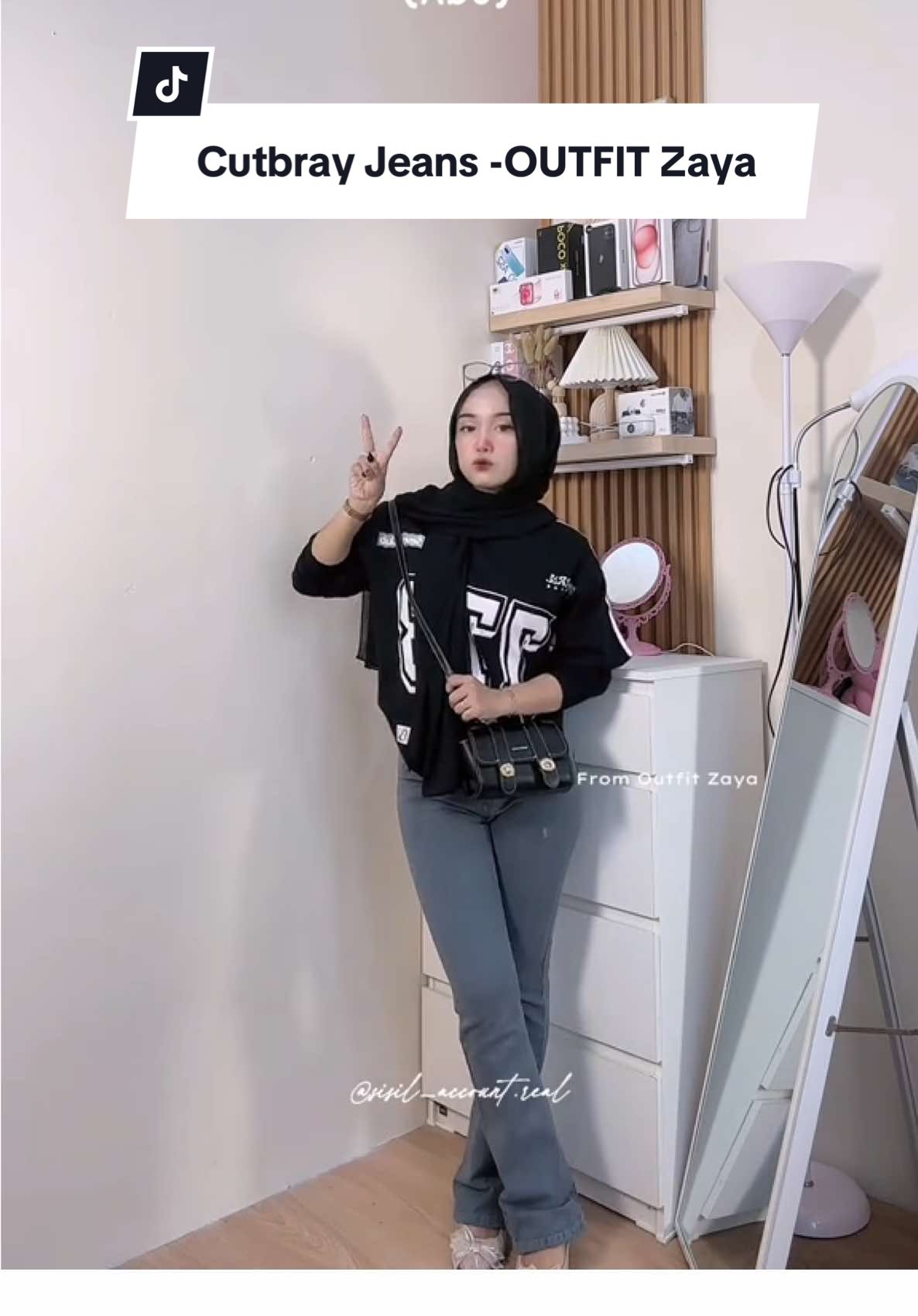 Jeans cutbray warna abu from @OutfitZaya 🤍🤏🏻 *note bbtb 53kg/153cm #OOTD #ootdfashion #ootdinspiration #cutbrayjeans #cutbrayjeanswanita 