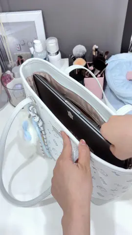 Túi tote siu xinh đựng vừa laptop #tui #tuixach #tuitote #tuixinh #tuideocheo #tuidilam #tuidihoc #tuidunglaptop 