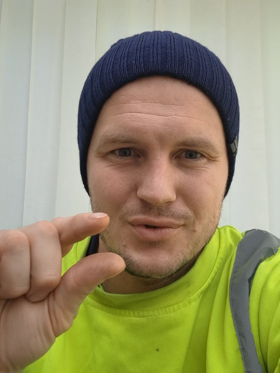 Социальный лифт в Украине ,девушка 24 года стала главой предприятий ОПК «Технологические силы Украины», которое отвечает за экспорт оружия‼️а все из-за связей его папочки с Ермаком 🤷‍♂️‼️ #новости #Украина #украинцы #СМИ #власть #зеленский #ермак #должность #чиновники #слуганарода 