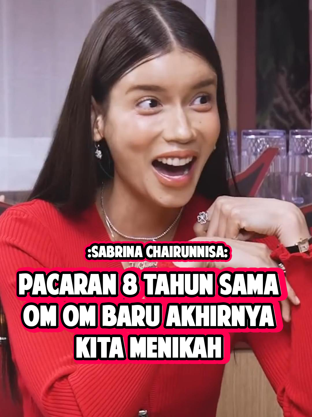 Sabrina Chairunnisa istri dari Deddy Corbuzier menceritakan bahwa dirinya dan om Deddy Corbuzier berpacaran selama 8 tahun sampai akhirnya mereka menikah, beberapa tahun awal mereka pacaran backstreet tanpa ketahuan keluarga besarnya. Biar gak salah paham, langsung nonton full “Goyang Lidah” di youtube: Deddy Corbuzier #sabrinachairunnisa #menikah #backstreet#videoviral #fyp