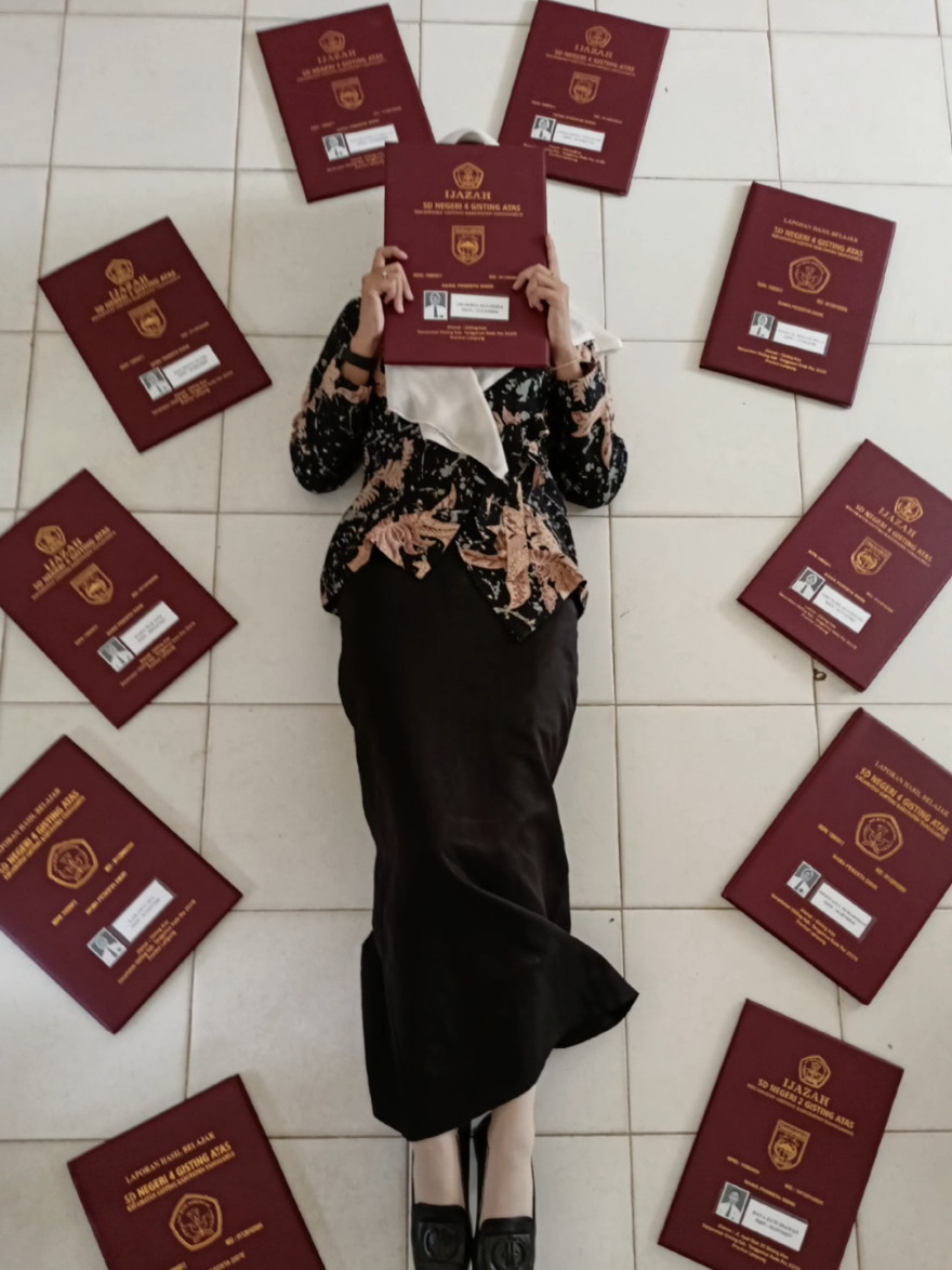 Ijazah Done! #ijazah #fyp #guru #pembagianijazah #viral #trending 