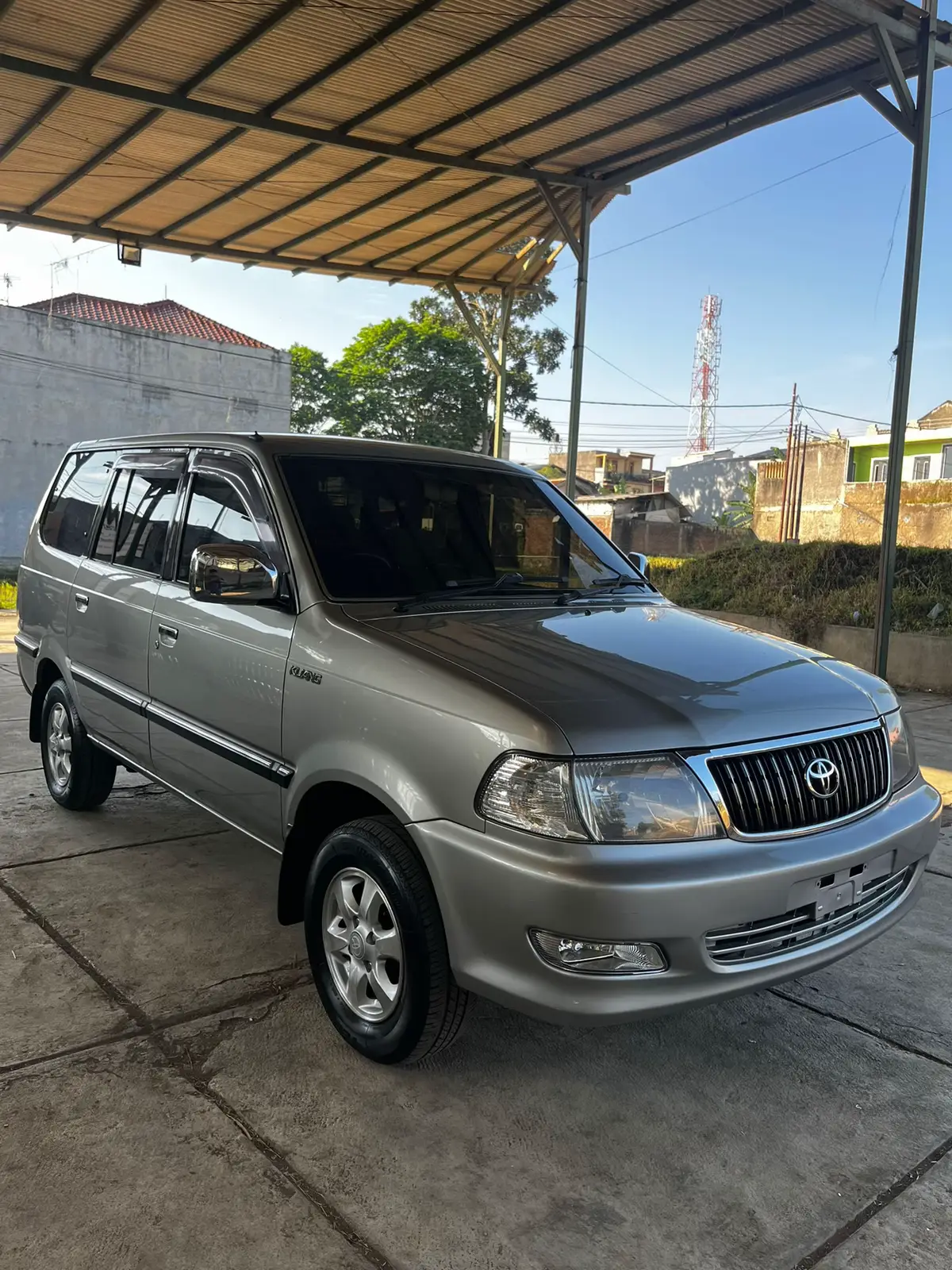 BISMILLAH  Di jual  Kijang lgx 1.8 2004 manual ( BENSIN )  Km 160rb an asli  Dokumen lengkap  Buku service Manualbook  Pajak isi panjang plat ( D BANDUNG ) Cat 80% original  Interior original utuh  Mesin kering  Kaki kaki empuk  Keseluruhan mobil sehat tingal pakai  HARGA : 95.000.000 Nego depan mobil  Lokasi GARUT KOTA  WA 089699528774  #jualbelimobilbandung #jualbelimobiljawabarat #kijangmenolakpunah #kijanglgx #kijangindonesia #jualbelimobilsurabayasidoarjo #jualbelimobilgarut 