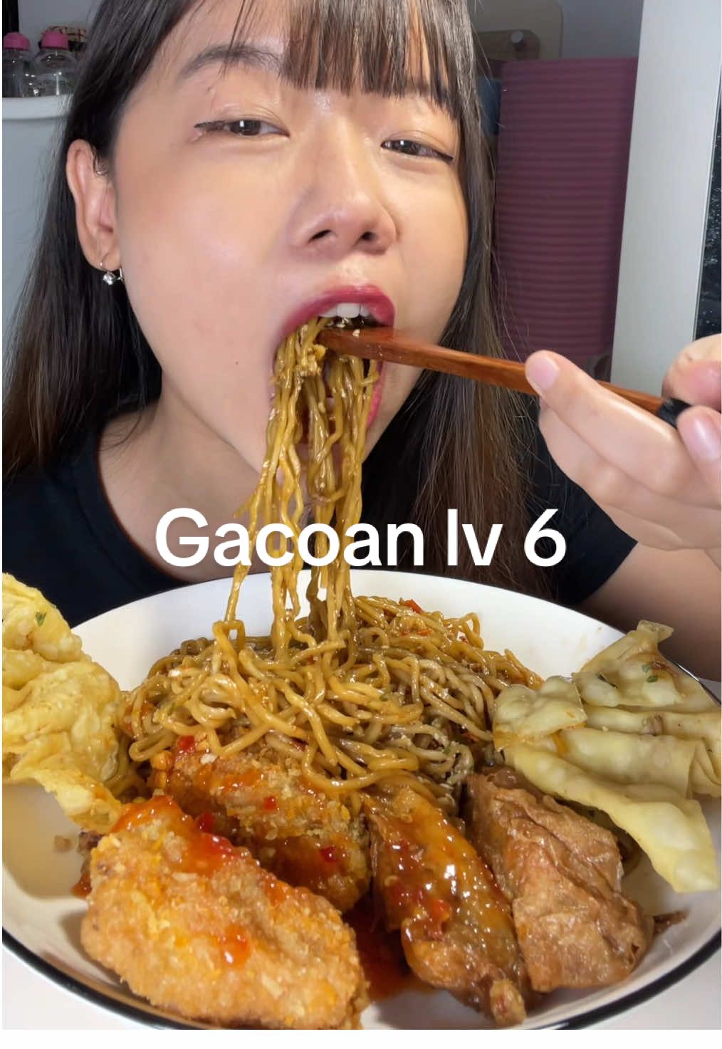 2 minggu ga makan gacoan haha kali ini pesen level 6 ternyata kurang pedesss #mukbang #eatingsounds #foodtiktok #asmrsounds #gacoan 