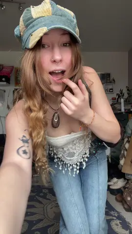 old draft #vintage #fitcheck #fyp #thrift #rings #viralvideos #stylingideas #70sfashion #pennylane 