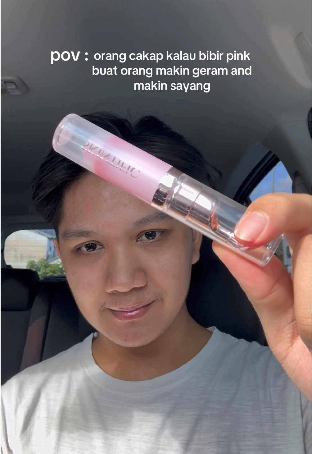 kalau nak bibir pink macam saya boleh check bag kuning sekarang! 😘   #tintedlipserum #bibirmungil #newlaunch #pinklips #skintificlipserum 